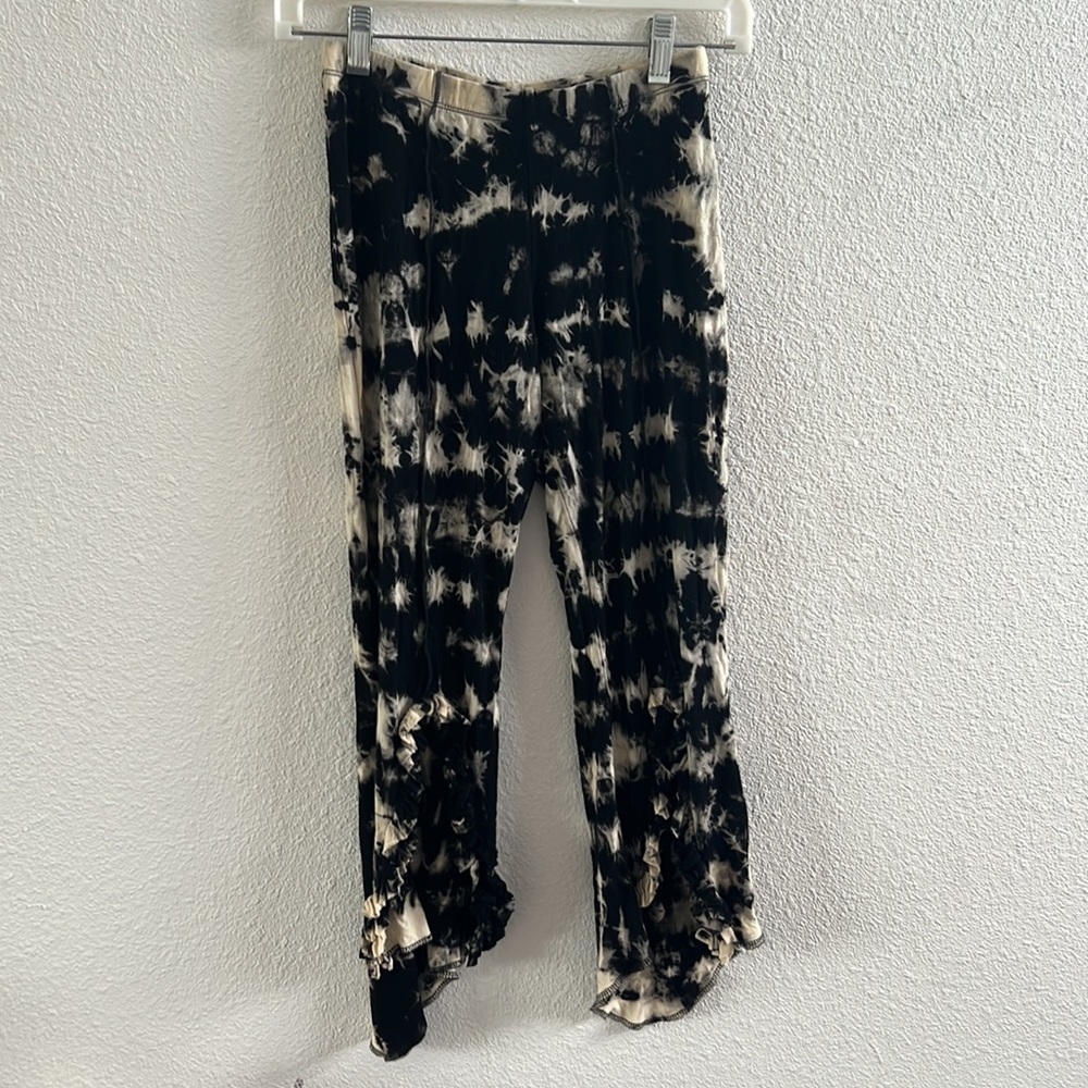 Soft cropped tie dye pants